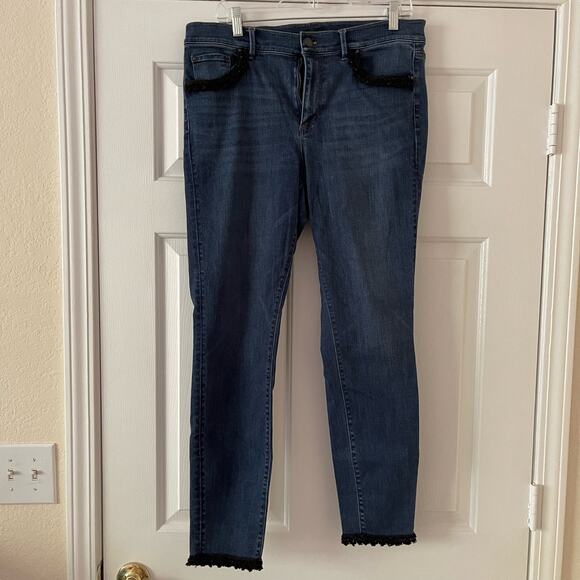 Size 12 Ann Taylor The Skinny Modern Fit Blue Jeans with Black Embellishment - Picture 2 of 10